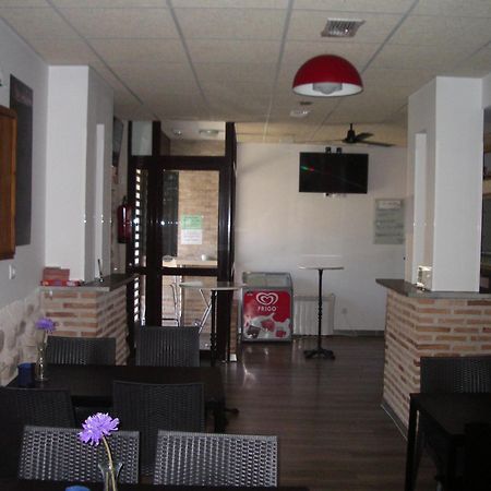 Apartamentos La Fonda Aninon Екстер'єр фото