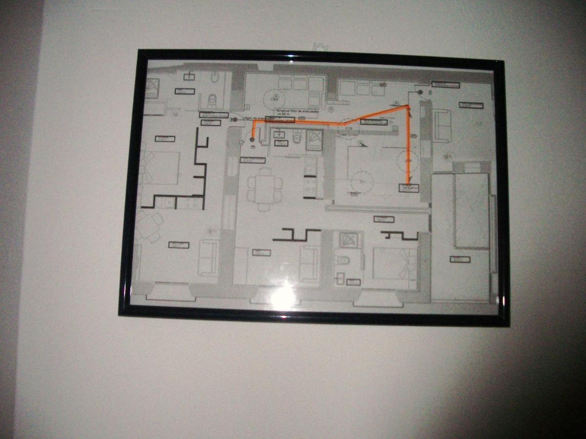 Apartamentos La Fonda Aninon Екстер'єр фото