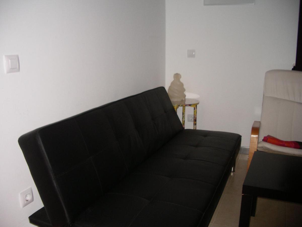 Apartamentos La Fonda Aninon Екстер'єр фото