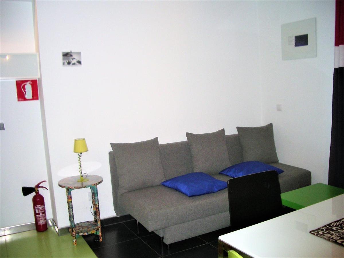 Apartamentos La Fonda Aninon Екстер'єр фото