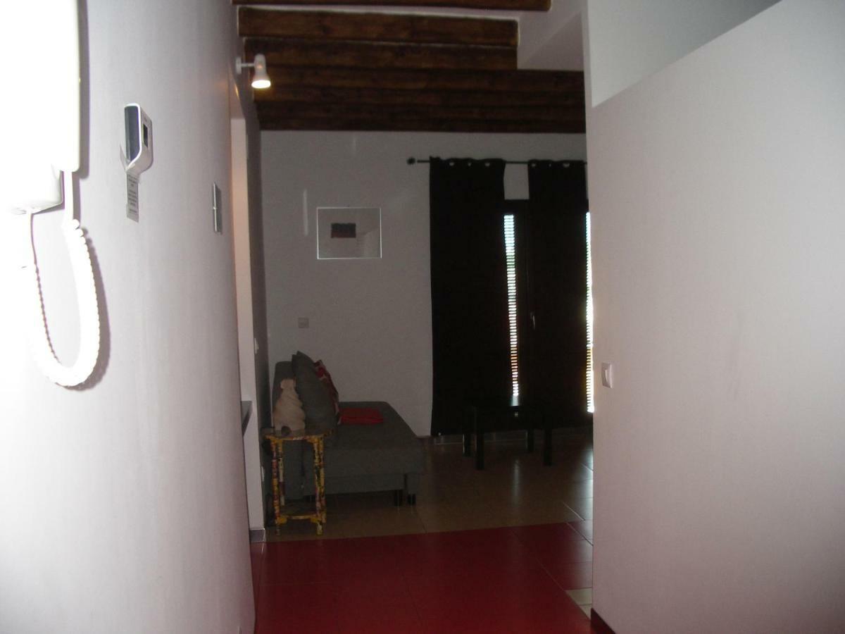 Apartamentos La Fonda Aninon Екстер'єр фото