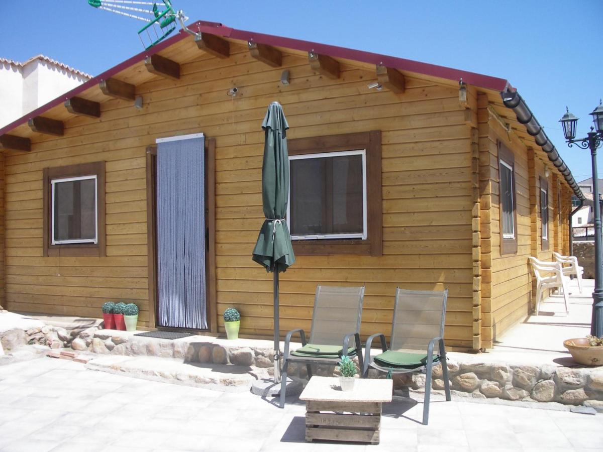 Apartamentos La Fonda Aninon Екстер'єр фото